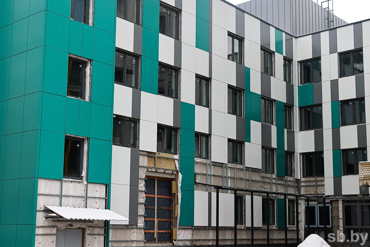 Возведение хирургического комплекса Брестской областной клинической больницы сегодня — одна из главных строек в здравоохранении Брестчины