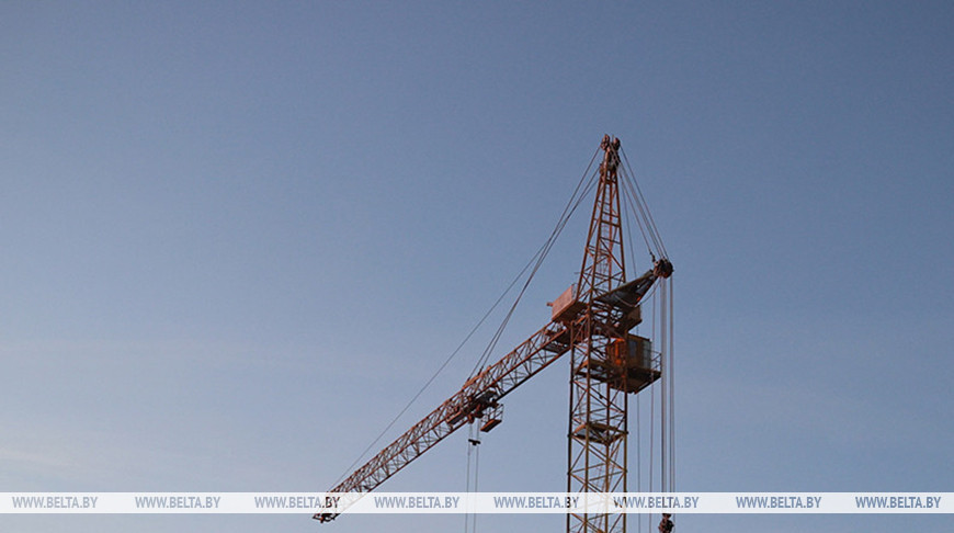 Новый пляж в Бресте обустраивают без оглядки на мороз