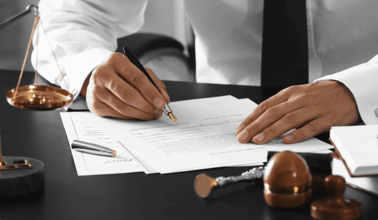 6 марта нотариусы бесплатно проконсультируют многодетных и матерей детей-инвалидов