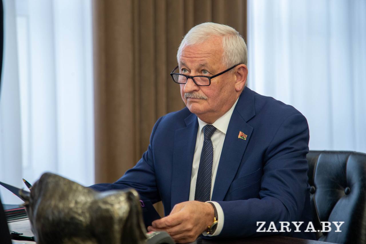  Прямая телефонная линия с председателем Брестского областного исполнительного комитета Петром Пархомчиком