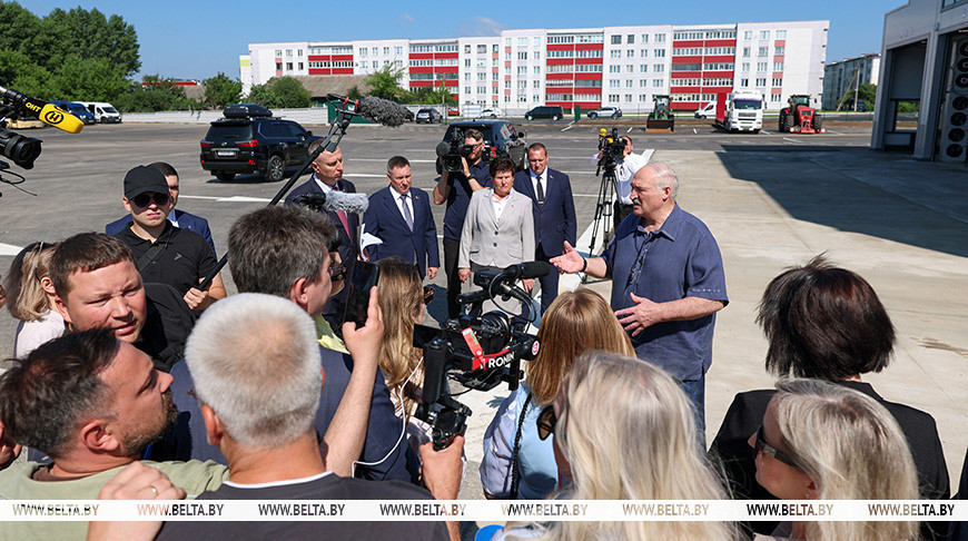 "Должен быть порядок". Лукашенко расставил акценты в привлечении в Беларусь трудовых мигрантов 